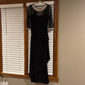 Elegant Black Evening Gown with Silver Accents R& M Collection Size 8